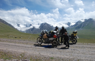 organizacja wypraw motocyklowych do Kirgistanu