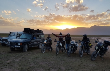 Wyjazdy motocyklowe - hiszpania, gruzja, tadzykistan, kazachstan kirgistan, wyprawy autami terenowymi