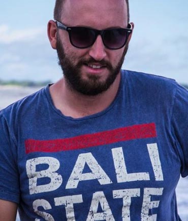 Adam Nitka Indonezja